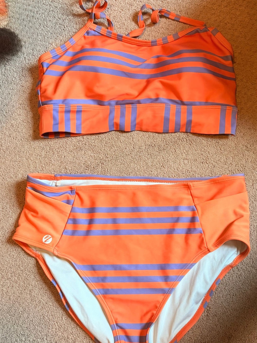 Nani Swimsuit top and bottom - Picture 3 of 3